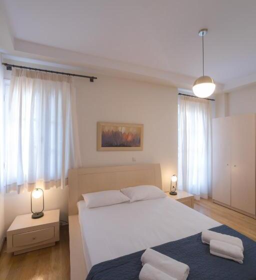 חדר אקונומי, Nikolaos Pension