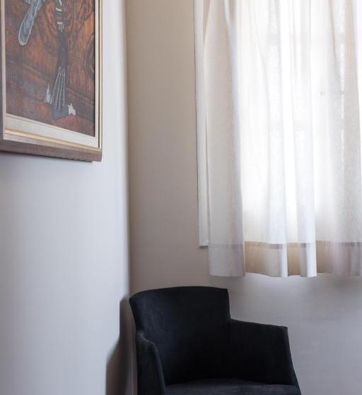 סוויטה, Nikolaos Pension