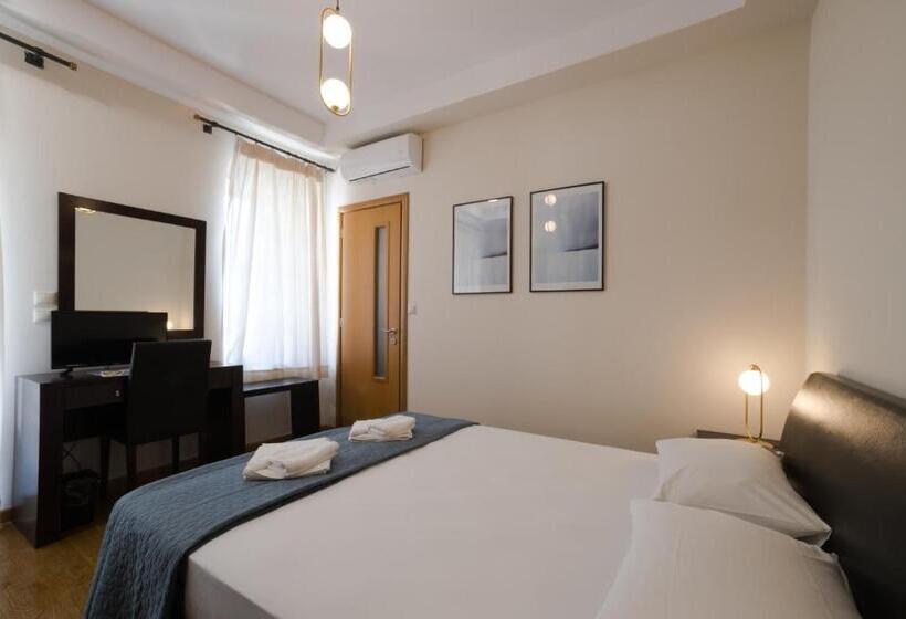 חדר סטנדרט עם מרפסת, Nikolaos Pension