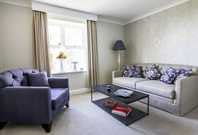 جناح, Karma St. Martin S