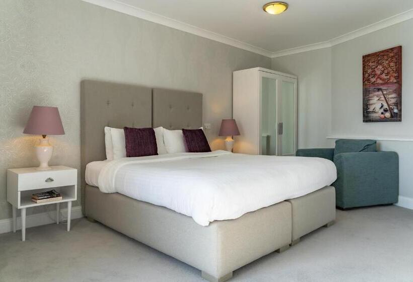 جناح, Karma St. Martin S