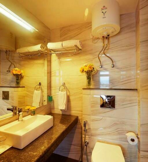 古典房间, Sterling Kufri