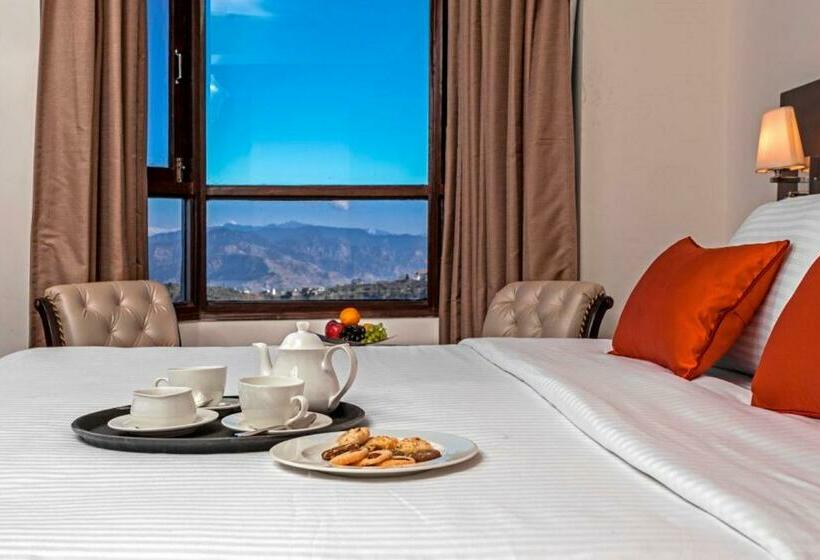 古典房间, Sterling Kufri