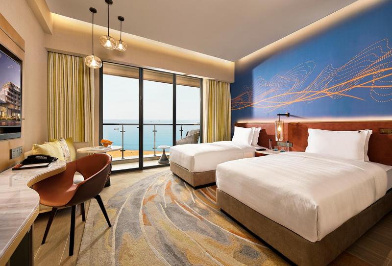 古典房间, Sterling Kufri