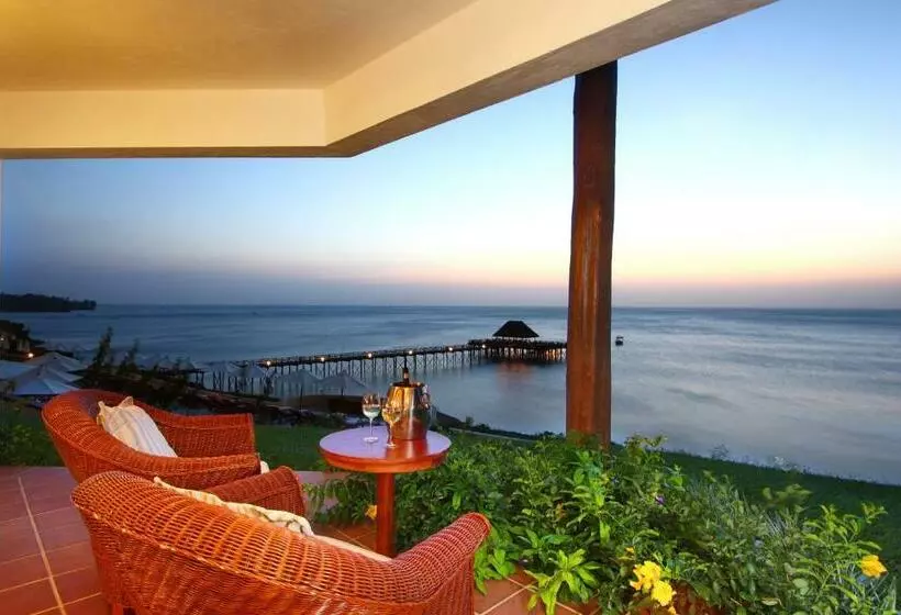 اتاق لوکس با تخت بزرگ, Sea Cliff Resort & Spa