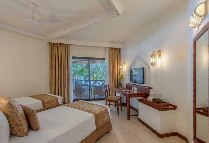 标准房带园景, Sea Cliff Resort & Spa