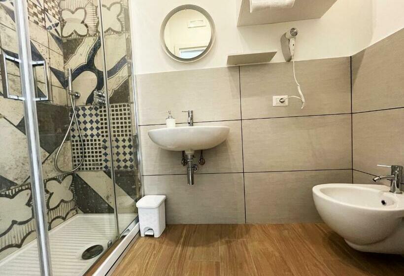 חדר סטנדרט, Sunny House