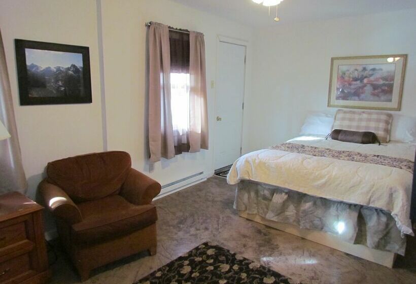 غرفة ديلوكس, True North Motel