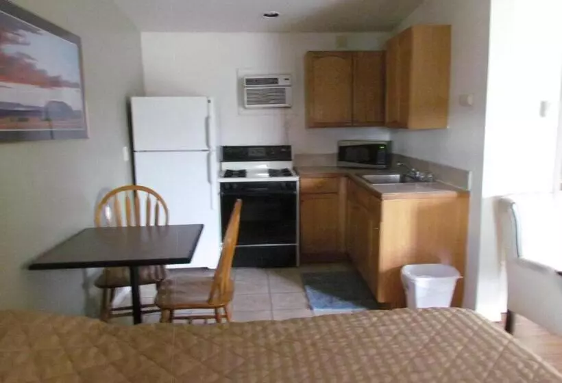 استودیوی استاندارد, True North Motel