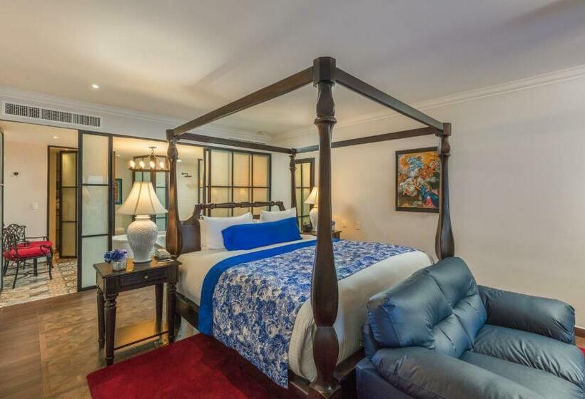 Люкс, The Residences at Hacienda Encantada