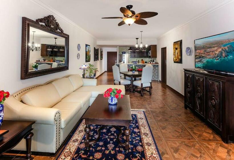 Люкс, The Residences at Hacienda Encantada