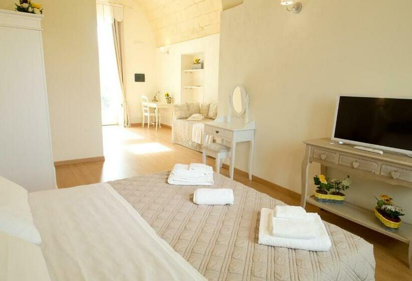 اتاق لوکس سه تخته, Casale 1821