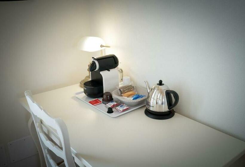 اتاق لوکس سه تخته, Casale 1821