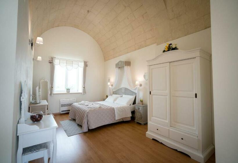 اتاق لوکس سه تخته, Casale 1821