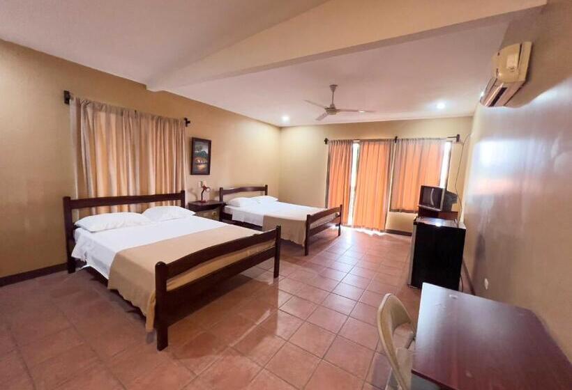 디럭스 룸, Belen Suites