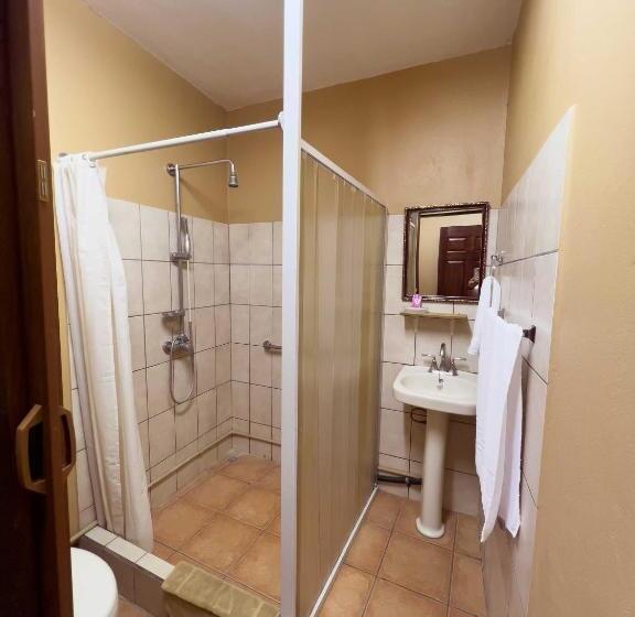 غرفة قياسية, Belen Suites