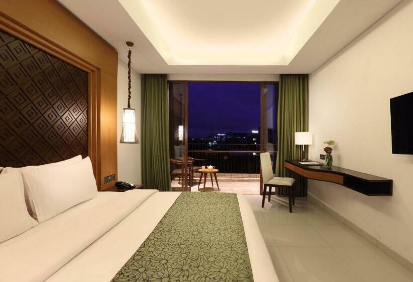 Номер Deluxe, Golden Tulip Jineng Resort Bali