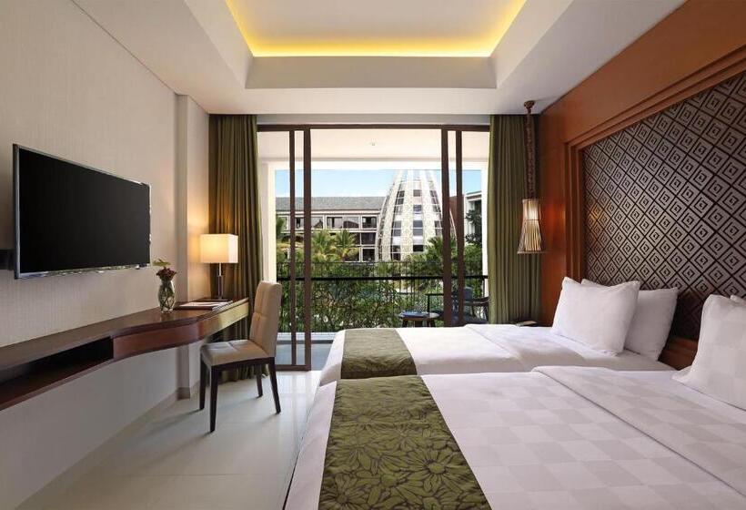 חדר דלוקס נוף בריכה, Golden Tulip Jineng Resort Bali