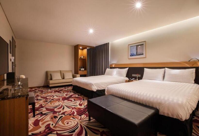 Номер Deluxe, Shin Shin Hotel Jeju Airport