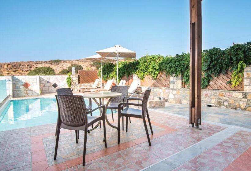 غرفة عائلية, Kouros Palace