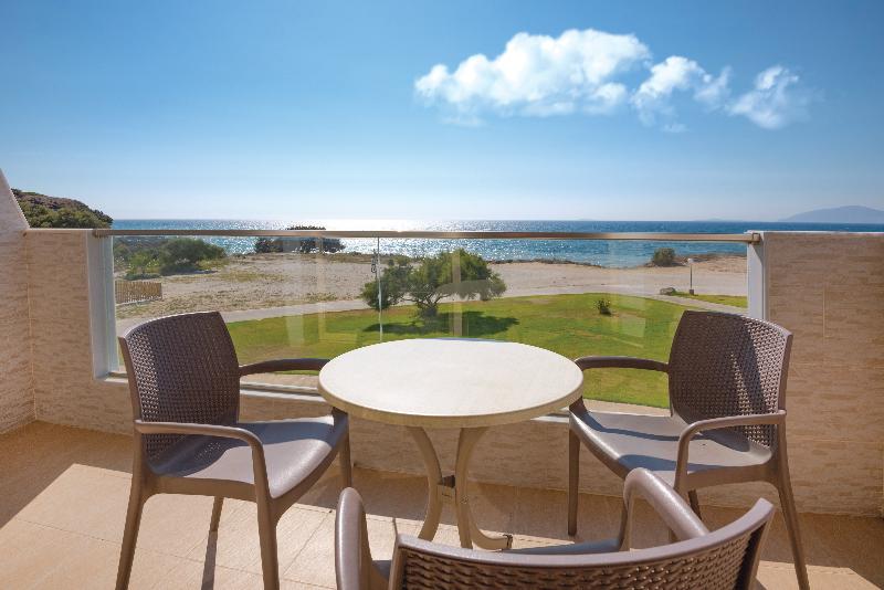 غرفة ديلوكس مطلّة علي البحر, Kouros Palace