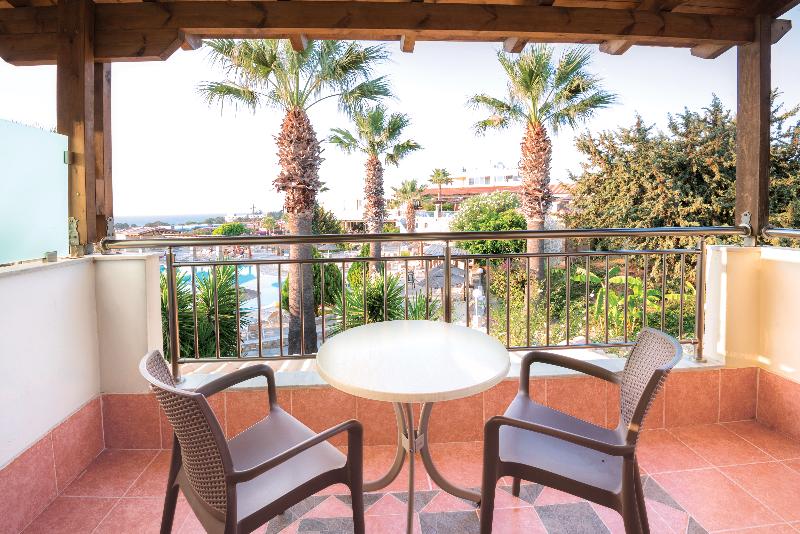 اتاق استاندارد, Kouros Palace