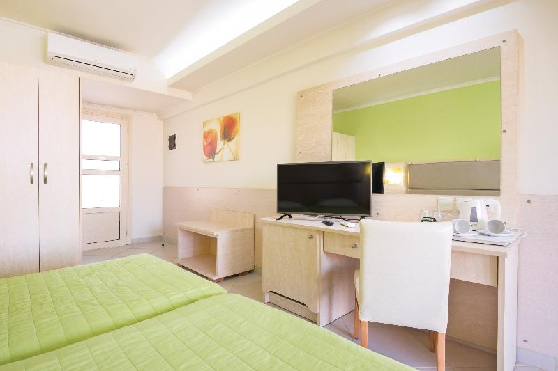 غرفة قياسية, Kouros Palace