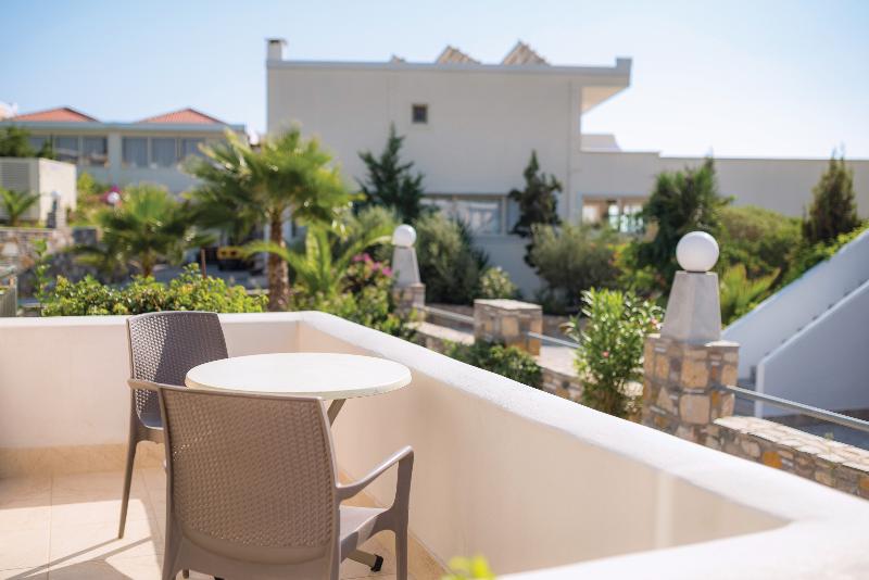 غرفة قياسية, Kouros Palace