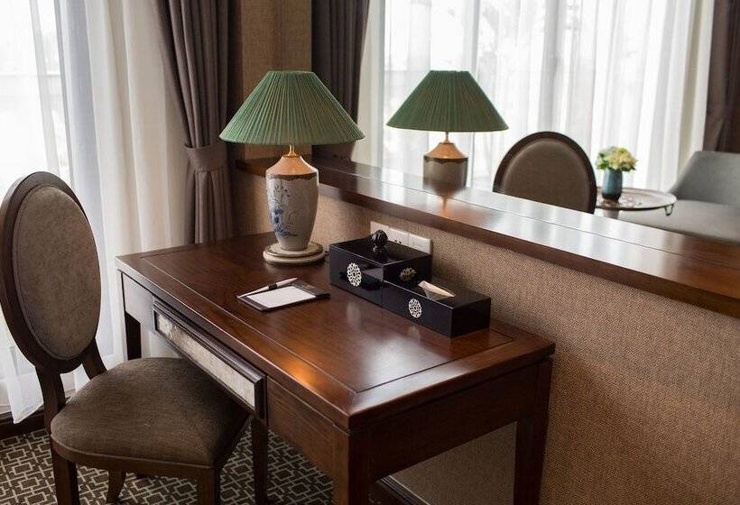 اتاق اجرایی, Ninh Binh Hidden Charm Hotel & Resort