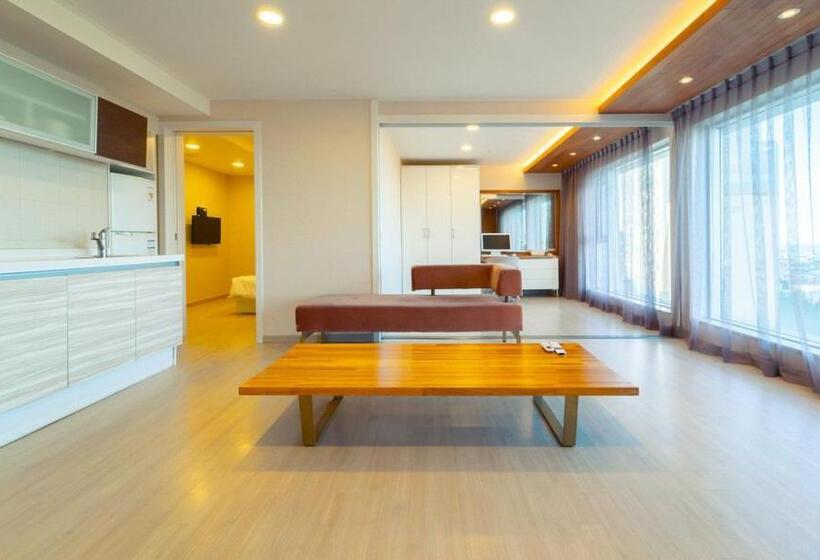 جناح, Pampas Resort