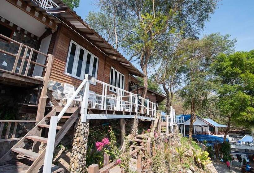 غرفة سوبيريور مطلّة علي البحر, Sangthian Beach Resort