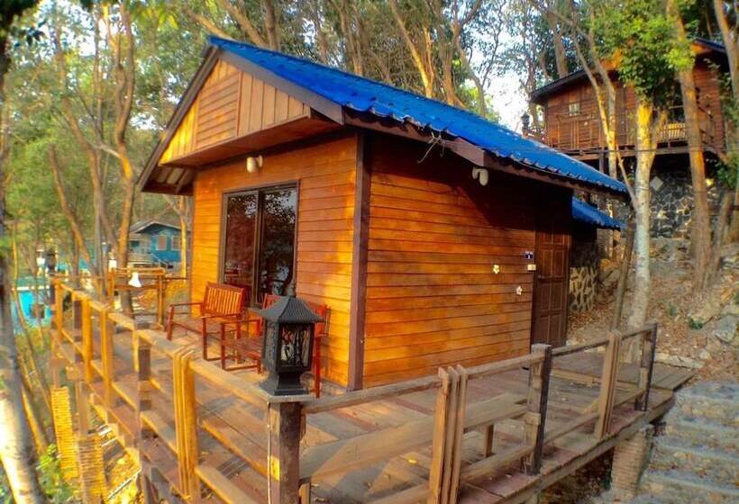 غرفة عائلية مطلّة علي البحر, Sangthian Beach Resort