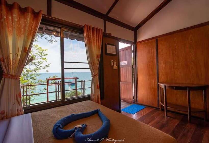 غرفة عائلية مطلّة علي البحر, Sangthian Beach Resort