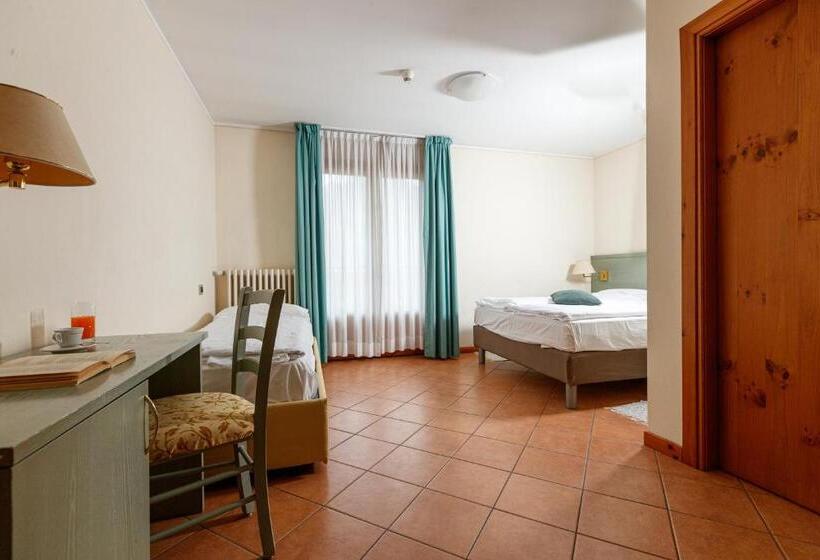 스탠다드 트리플 룸, Villa Rina