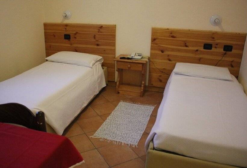 스탠다드 트리플 룸, Villa Rina