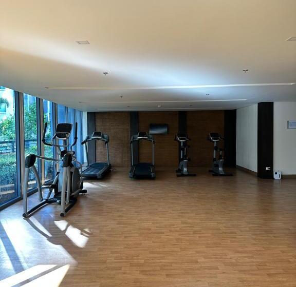 شقة غرفة واحدة مطلة على الحديقة, 81 Newport Condominium Cluster 5 3a By Rechelle Nunag