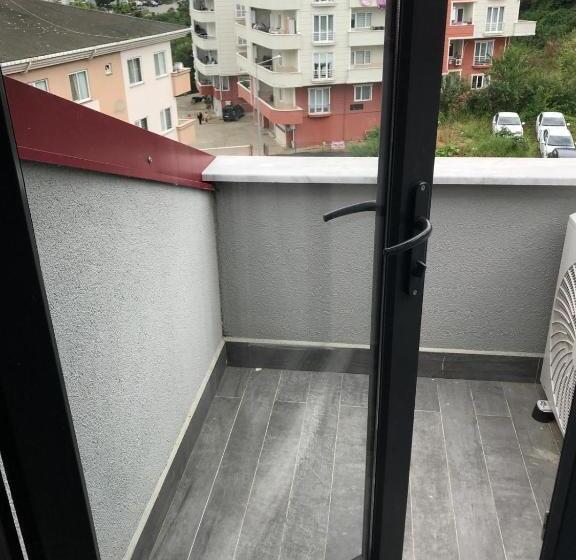 1 Bedroom Penthouse Apartment, Guest Apart Konaklar