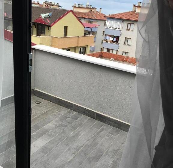 1 Bedroom Penthouse Apartment, Guest Apart Konaklar