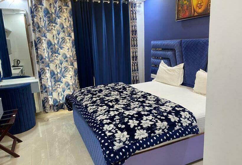 غرفة ديلوكس, Noida Dreams 144