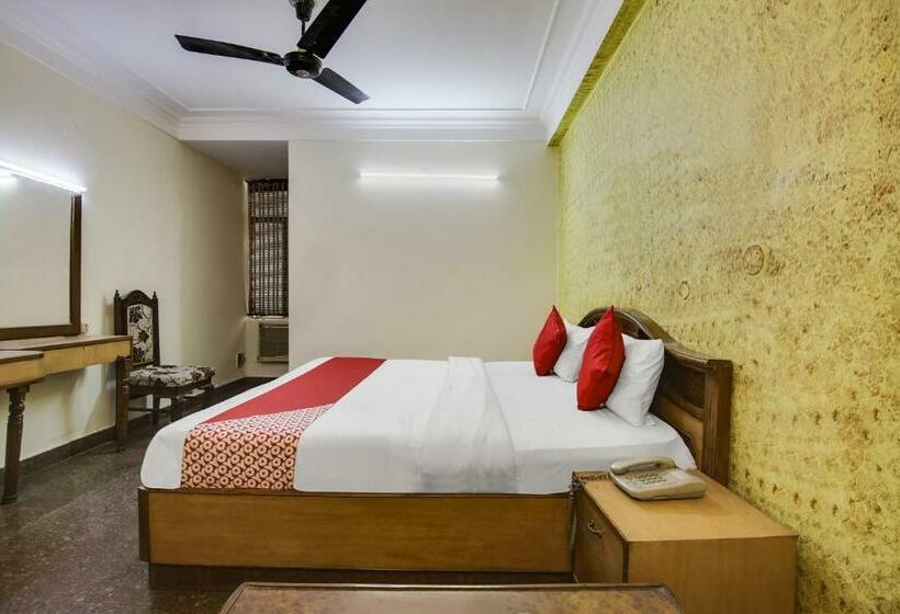 トリプルクラシックルーム, Oyo Flagship 81419 Ss Palace