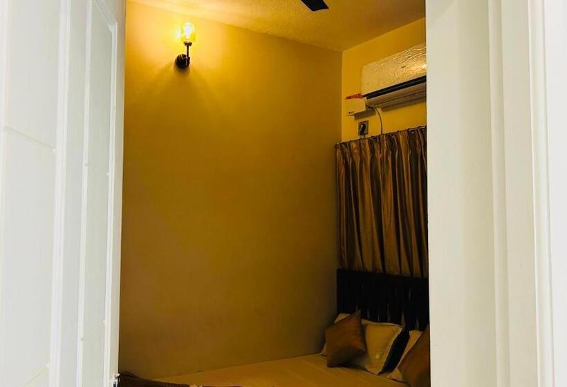 Quarto Familiar, Jack S Den Residency