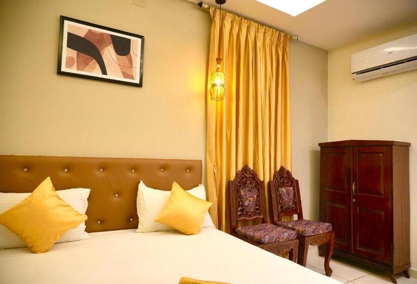 Quarto Estandar Cama King, Jack S Den Residency