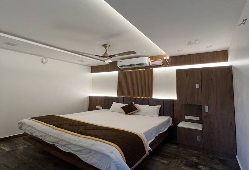 Номер Deluxe, The Tendoinn