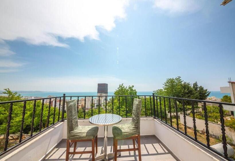 Triple Room Sea View, Villa Gozhina