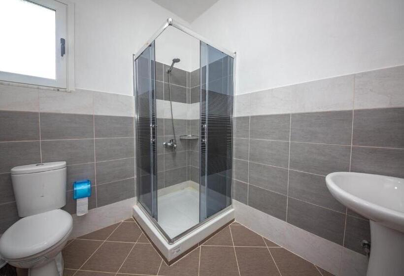 침실 2개 바다 전망 아파트, Villa Gozhina