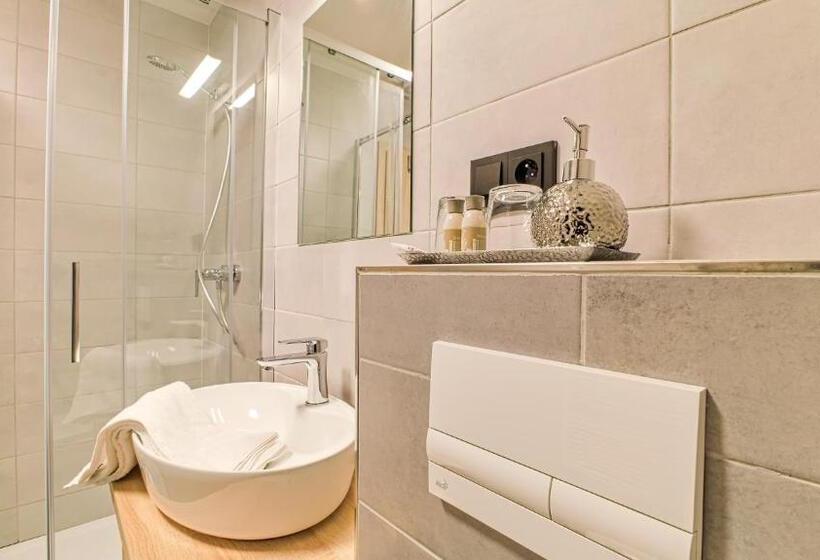 חדר סופריור לשלושה, Salaška Penzion