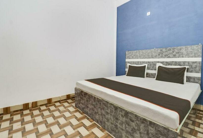 اتاق کلاسیک سه تخته, Collection O 81408 Hotel Green Inn