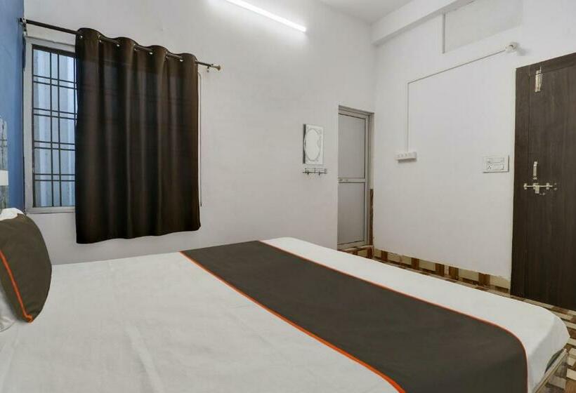اتاق کلاسیک سه تخته, Collection O 81408 Hotel Green Inn