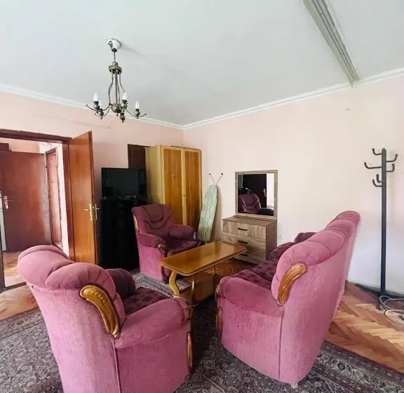 اتاق استاندارد یک نفره, Guest House Velania