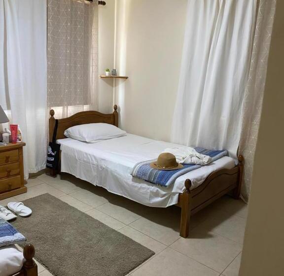 דירת שני חדרים, Penelope Guest House